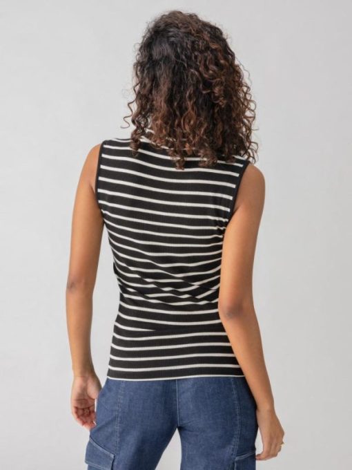 Urbanunited.shop22943aa3e4 2